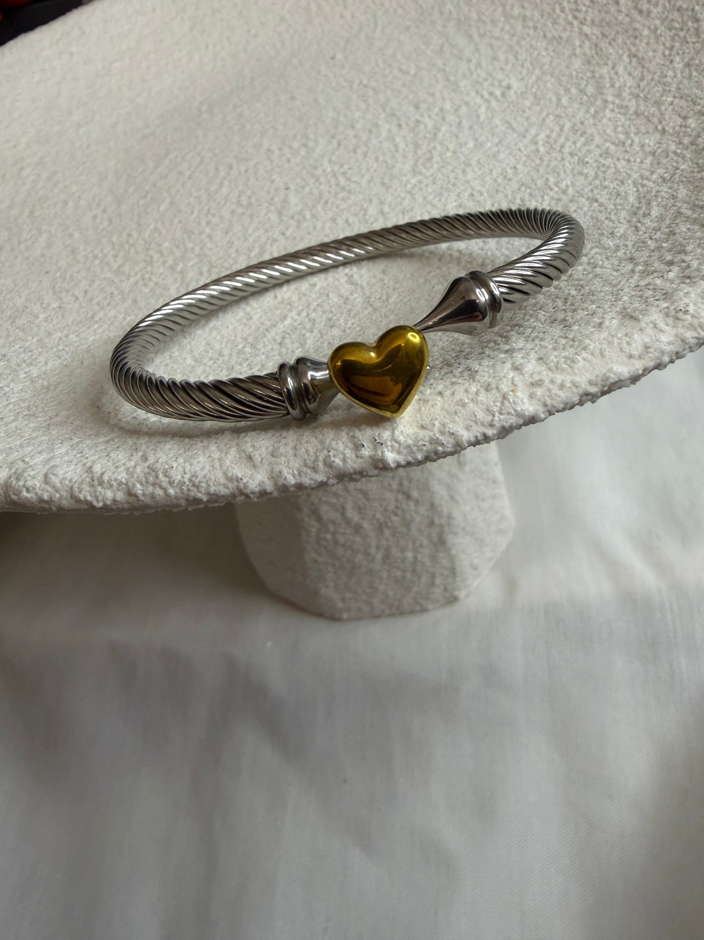 Twist heart